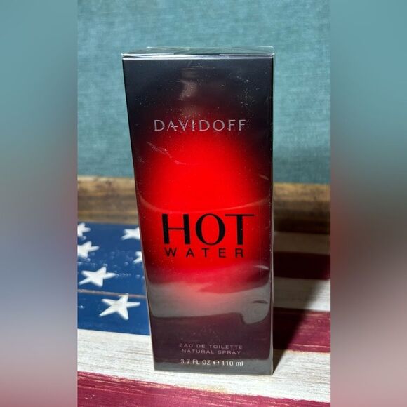 New! DAVIDOFF Hot Water 3.7 Fl Oz Eau de Toilette MSRP $100 - Picture 1 of 5